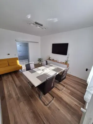 TV/Unterhaltungsangebot in der Unterkunft Modernes 3-Zimmer-Apartment mit Top-Anbindung in Wuppertal