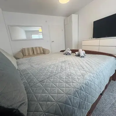 Modernes City Apartment 2 Min zum HBF Mülheim