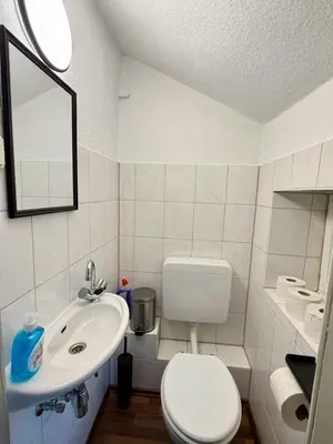 Ein Badezimmer in der Unterkunft Moderne & praktische Wohnung nahe Messe Essen