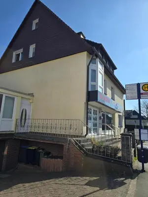 Das Gebäude in dem sich die Ferienwohnung befindet