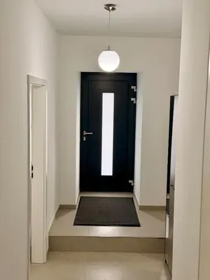 Grundriss der Unterkunft Modern, bright apartment for individuals & groups