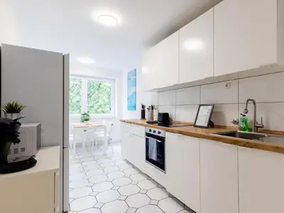 Küche/Küchenzeile in der Unterkunft BudgetRoom 3 Bedroom Perfect for Teams