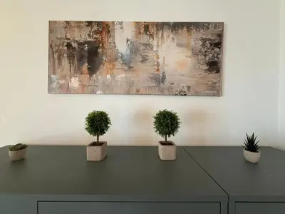 Grundriss der Unterkunft NEU - APARTMENT FOR 6 IN HAGEN- DIRECT PARKING! A45 - A1 - A46 Richtung Dortmund Netflix - WIFI, Fully-Automatic-COFFEMASHINE, KITCHEN, NETFLIX, DISNEY