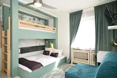 Ein Bett oder Betten in einem Zimmer der Unterkunft Self check in City Hostel Nordstern