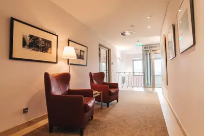 Ein Sitzbereich in der Unterkunft HOTEL KOCKS am Mühlenberg