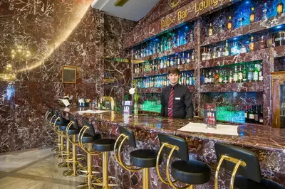 Lounge oder Bar in der Unterkunft Hotel Unique Dortmund Hauptbahnhof