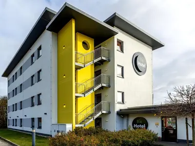 Das Gebäude in dem sich das Hotel befindet