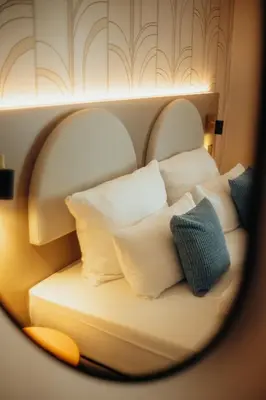 Ein Sitzbereich in der Unterkunft guestified LIYANA Hotel