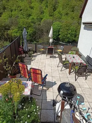 Ein Garten an der Unterkunft Ferienwohnung mit Terrasse für 1-4 Personen