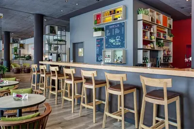 Getränke in der Unterkunft IntercityHotel Duisburg