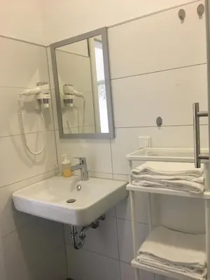 Ein Badezimmer in der Unterkunft Apartment Dusseldorf-City