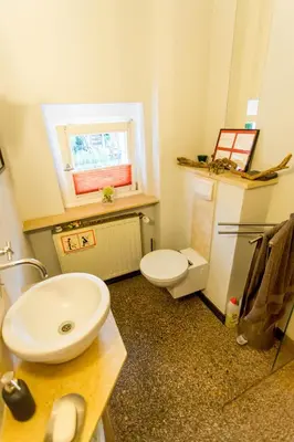 Ein Badezimmer in der Unterkunft finkeshaus