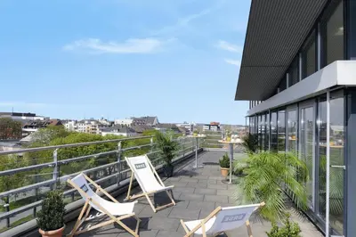 Ein Balkon oder eine Terrasse in der Unterkunft Hotel NeuHaus