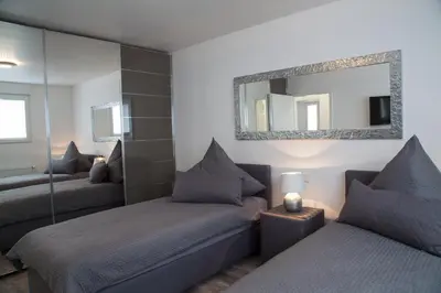 Ein Sitzbereich in der Unterkunft Die Hotelalternative
