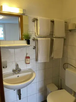Ein Badezimmer in der Unterkunft Residenz Hotel Wuppertal