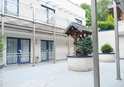 Das Gebäude in dem sich das Hotel befindet
