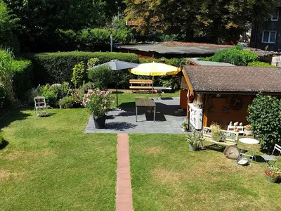 Ein Garten an der Unterkunft Ferienwohnung Bärbel