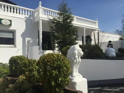 Das Gebäude in dem sich das Hotel befindet