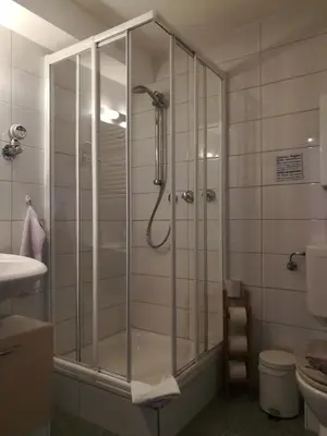 Ein Badezimmer in der Unterkunft Ferienappartement Ruhrtal Witten