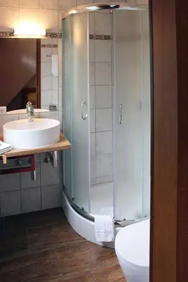Ein Badezimmer in der Unterkunft Hotel Peiler Garni