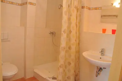 Ein Badezimmer in der Unterkunft Pension Bella Vista