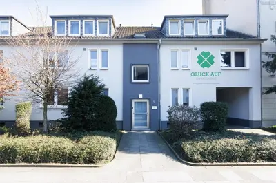 Das Gebäude in dem sich die Ferienwohnung befindet