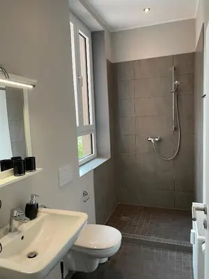 Ein Badezimmer in der Unterkunft Gästehaus LeLo 3