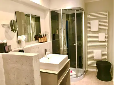Ein Badezimmer in der Unterkunft Park Villa Hotel