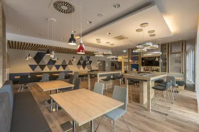 Ein Sitzbereich in der Unterkunft Holiday Inn Express - Wuppertal - Hauptbahnhof by IHG