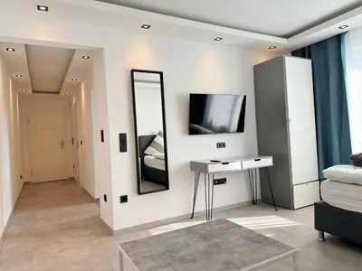 TV/Unterhaltungsangebot in der Unterkunft Aparts House Essen - Balkon - Free Parking- WiFi - Kitchen