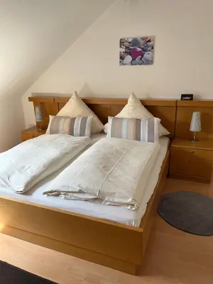 Ein Bett oder Betten in einem Zimmer der Unterkunft Gasthof zur Post Hotel - Restaurant