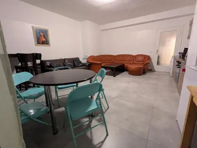 Ein Sitzbereich in der Unterkunft Aparthouse Graf-Adolf