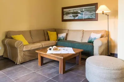 Ein Sitzbereich in der Unterkunft Forsthaus Edelburg Ferienhaus