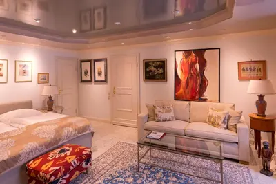 Ein Bett oder Betten in einem Zimmer der Unterkunft Die Villa Mettmann