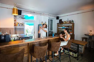 Getränke in der Unterkunft Hostel WohnZimmer-Essen