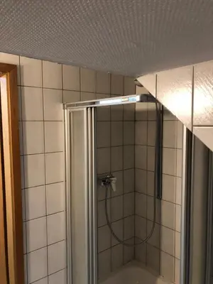 Ein Badezimmer in der Unterkunft Wohnen auf Zeit
