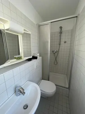 Ein Badezimmer in der Unterkunft City-Pension-Dortmund