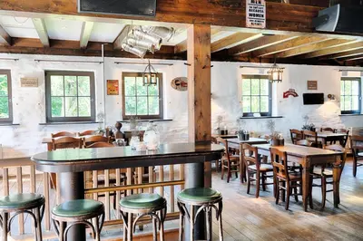 Ein Restaurant oder anderes Speiselokal in der Unterkunft Welcome Hotel Wesel