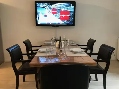 TV/Unterhaltungsangebot in der Unterkunft 2 Room Messe Kongress Stadion