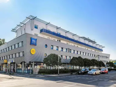 Das Gebäude in dem sich das Hotel befindet