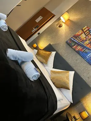 Ein Sitzbereich in der Unterkunft Hotel Restaurant zum Löwen