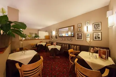 Ein Sitzbereich in der Unterkunft Montana Hotel Senden