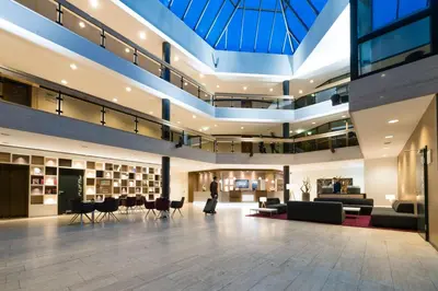 Ein Sitzbereich in der Unterkunft Best Western Plus Parkhotel Velbert