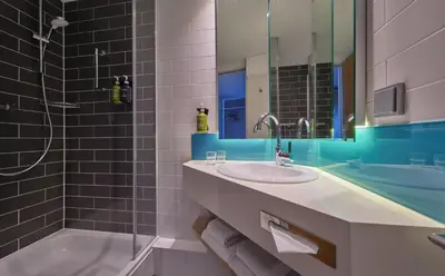 Ein Badezimmer in der Unterkunft Holiday Inn Express Dortmund by IHG