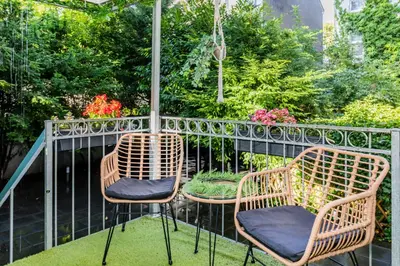 Ein Garten an der Unterkunft Hotel Fürst Garden