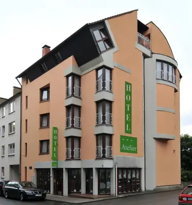 Das Gebäude in dem sich das Hotel befindet