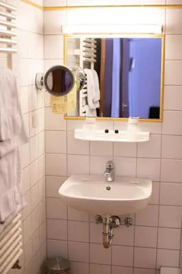 Ein Badezimmer in der Unterkunft Hotel Stern - Self Check-In