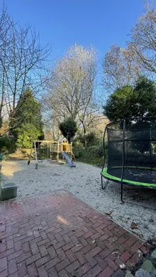 Ein Kinderspielbereich in der Unterkunft Hotel Haus Gimken