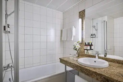 Ein Badezimmer in der Unterkunft NH Oberhausen