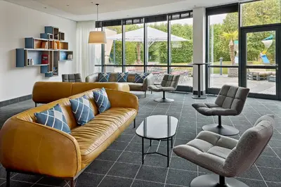 Ein Sitzbereich in der Unterkunft Four Points Flex by Sheraton Ratingen Düsseldorf Airport